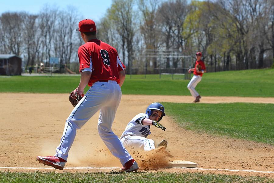 Upperclassmen dominated baseball team has early success: Following Strike Out Cancer event, team looks to end season with a playoff spot