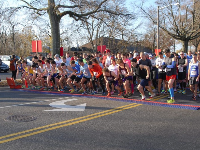 The annual Thanksgiving day run attracts thousands – The Schreiber Times