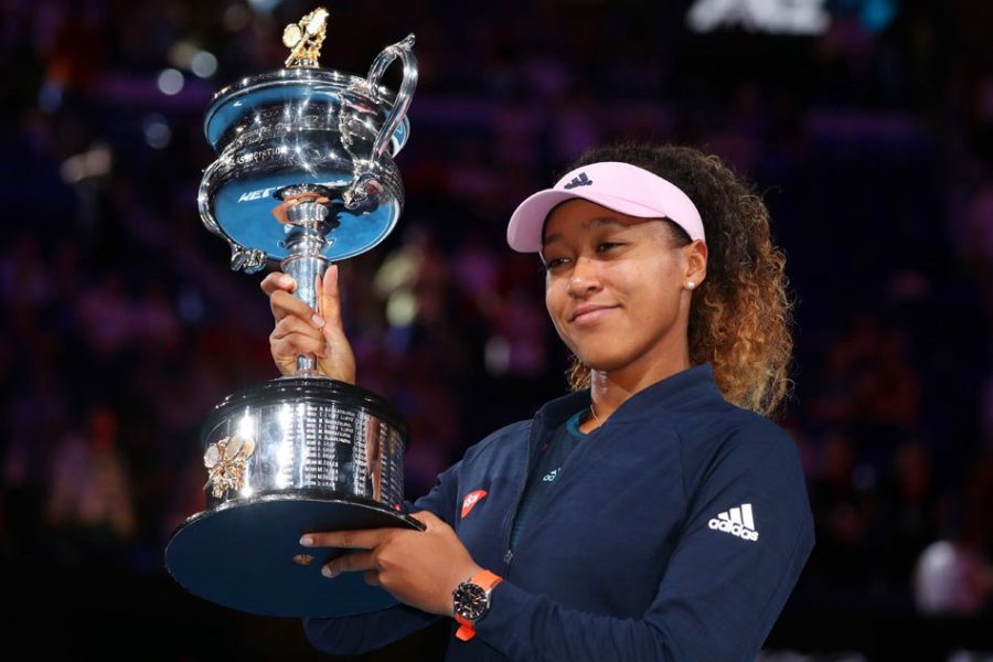 Naomi+Osaka+receives+her+trophy+after+winning+the+women%27s+singles+final%2C+defeating+Petra+Kvitova+in+three+sets.